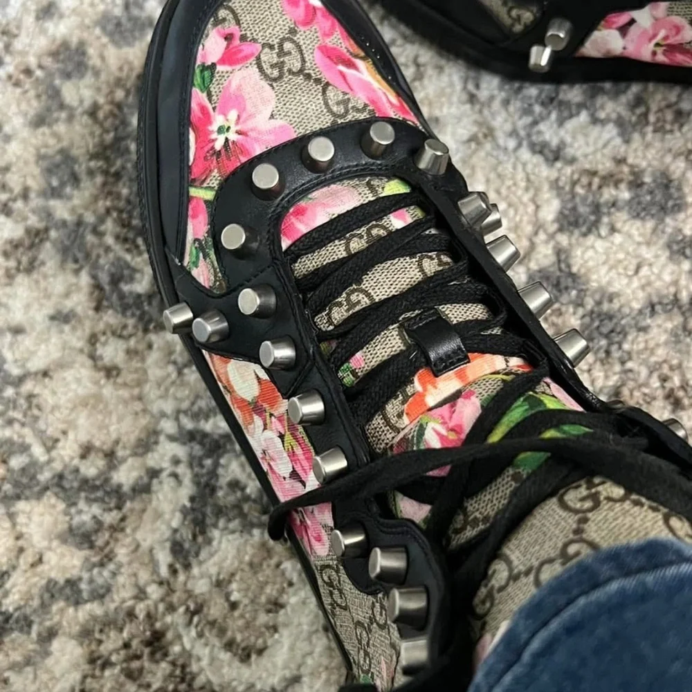 Authentic Gucci Monogram High-Top Sneakers SZ 40 - Picture 5 of 16